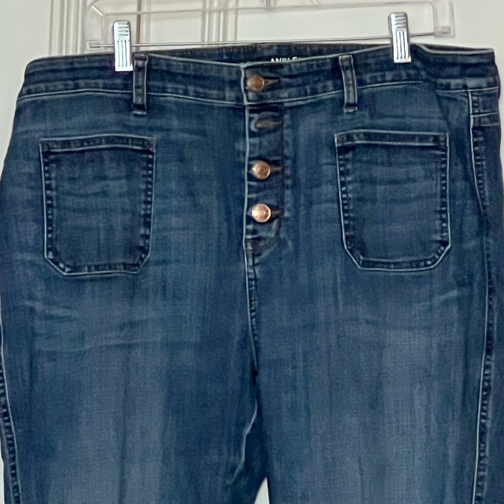 Chicos button fly denim ankle length pants capris size 14/16